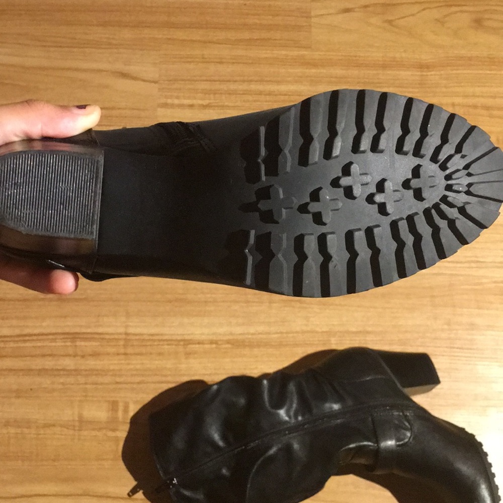 Excellent condition boots - Picture 3 of 4